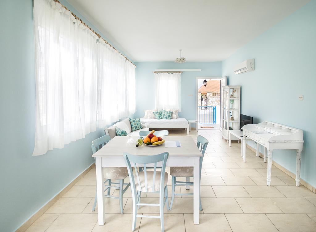 Alcyone Beach House Ворокліні Екстер'єр фото