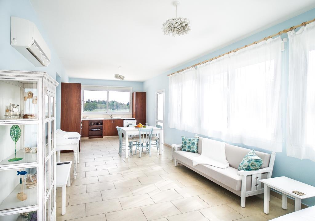 Alcyone Beach House Ворокліні Екстер'єр фото