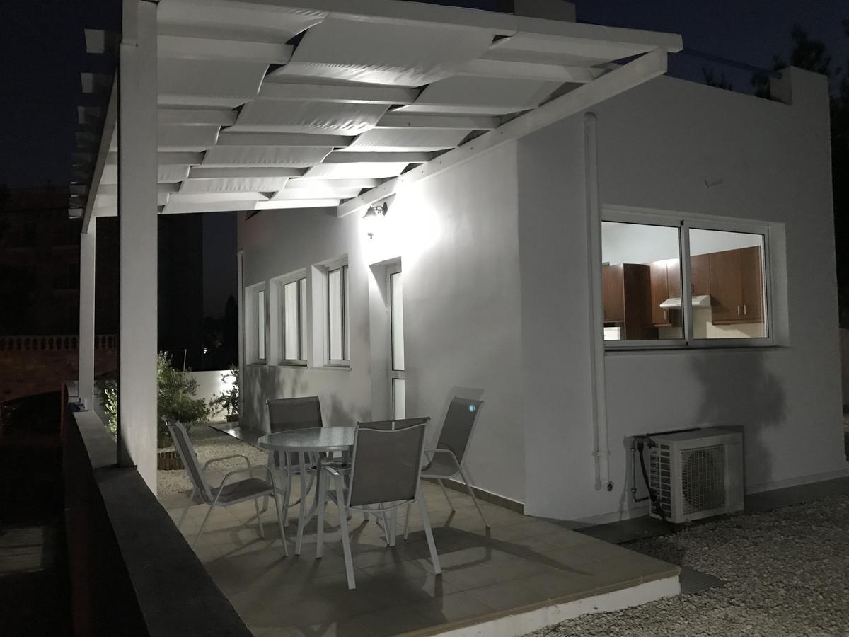 Alcyone Beach House Ворокліні Екстер'єр фото